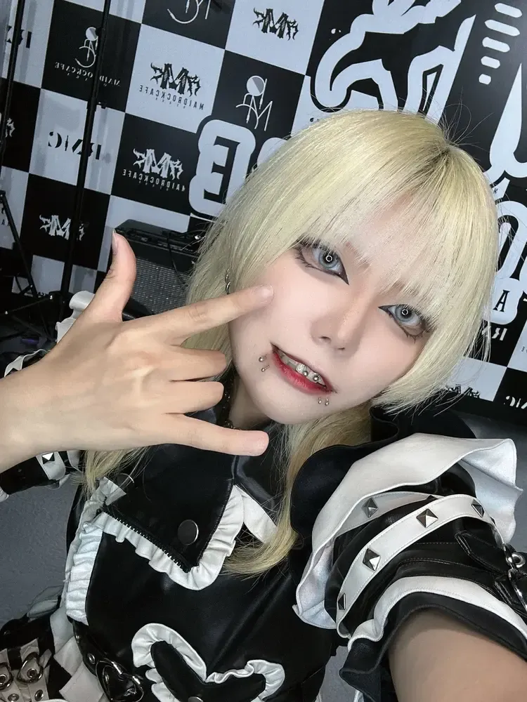 月野リルちゃん - メイドロックカフェ大阪