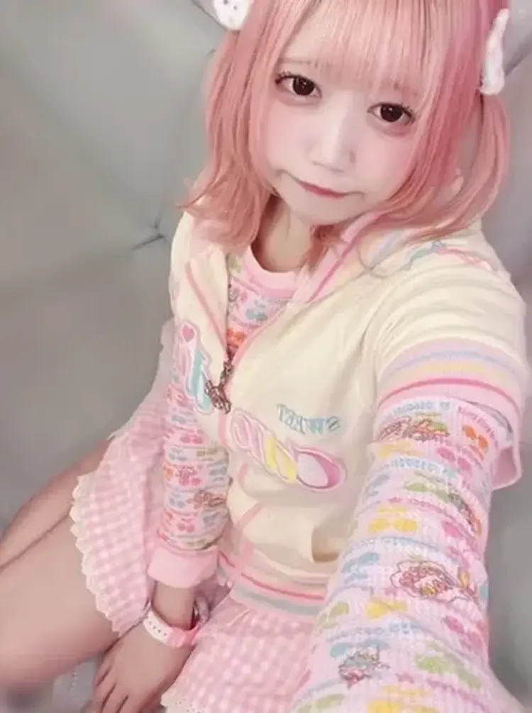 うさぎちゃん - #大人なのに女児服着てるカフェ