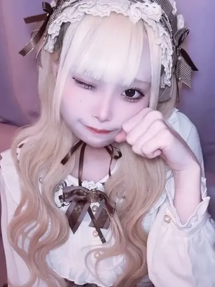 めろんちゃん - Rose Campbell