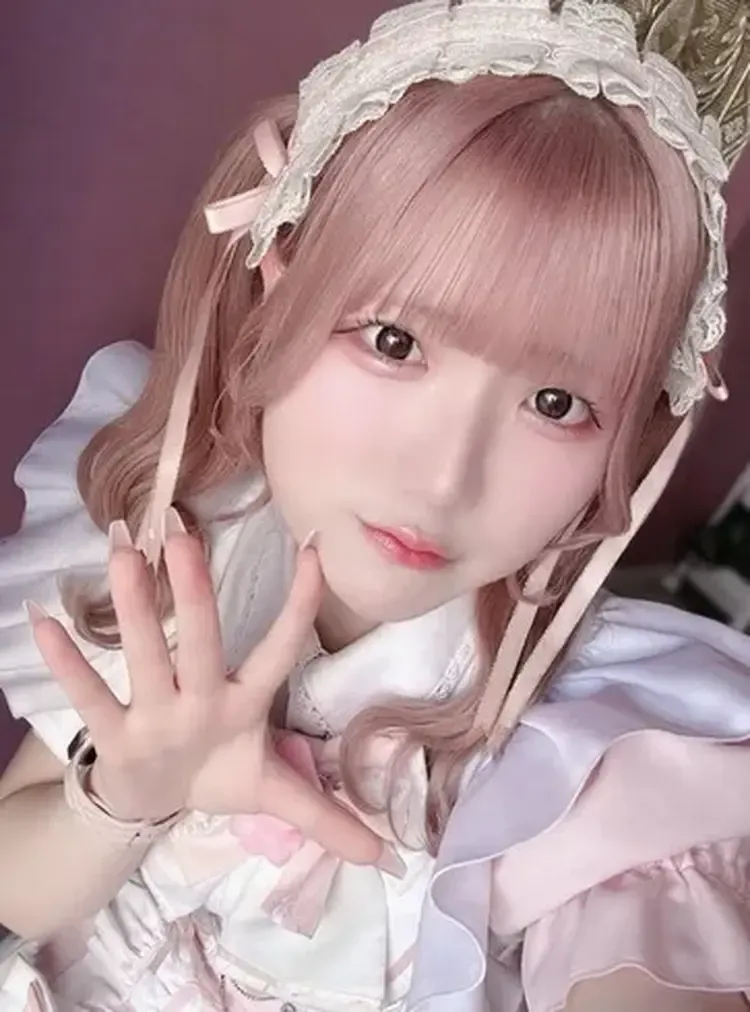 しおちゃん - Rose Campbell