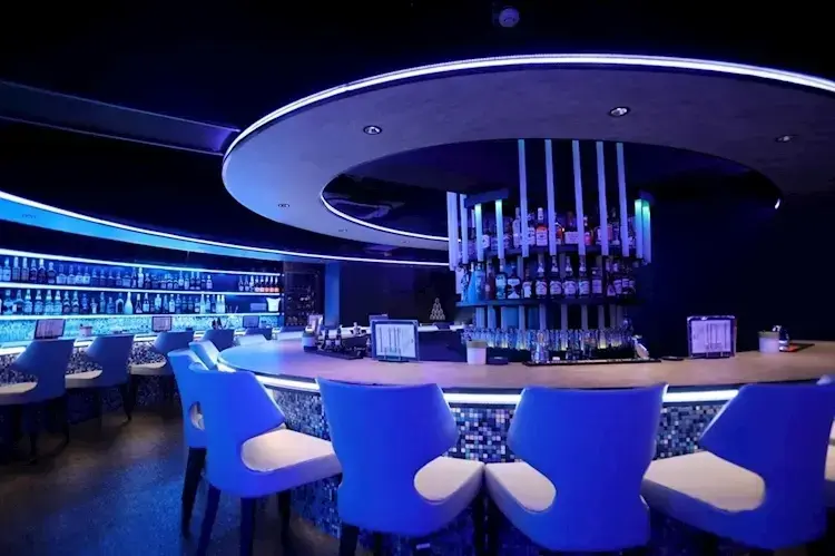 NAVY2 - 横浜駅のコンカフェ