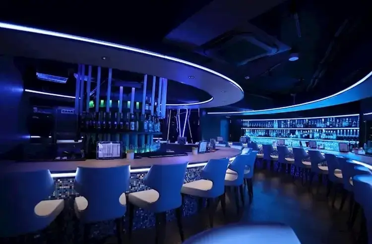 NAVY2 - 横浜駅のコンカフェ