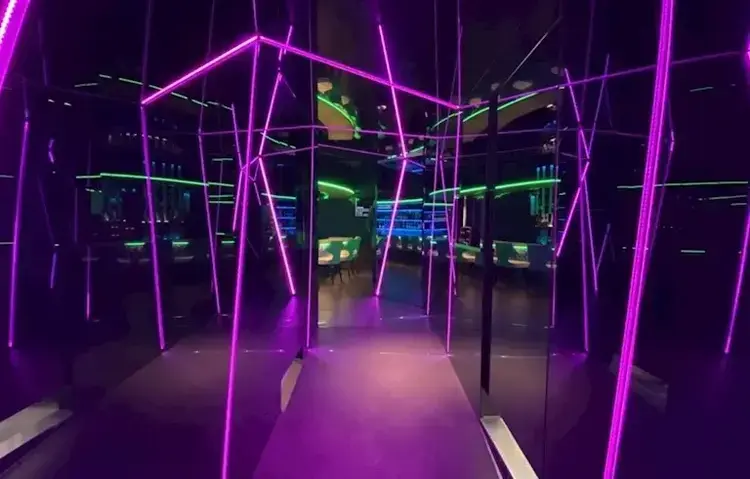 NAVY2 - 横浜駅のコンカフェ