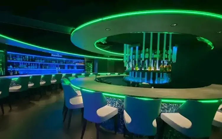 NAVY2 - 横浜駅のコンカフェ