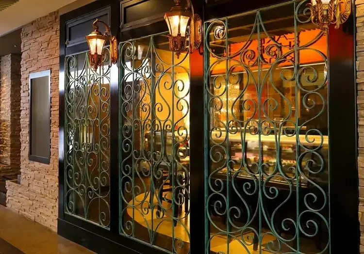 KING&QUEEN - 札幌・すすきののコンセプトバー