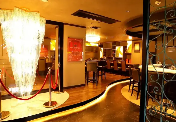 KING&QUEEN - 札幌・すすきののコンセプトバー