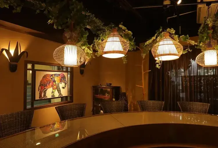 elephant cafe - 札幌・すすきののコンセプトバー