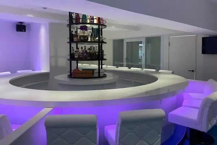 nino - 池袋のコンカフェ