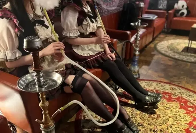 AKIBAスモーカーズ1号店 - 秋葉原のコンカフェ