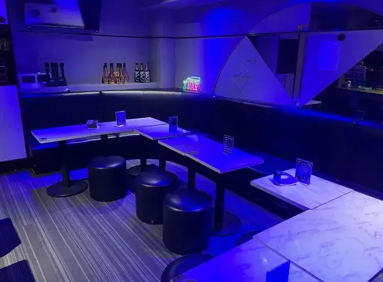 Bee - 赤羽のコンカフェ