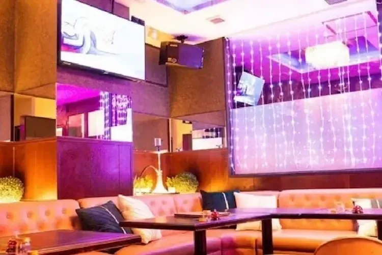 錦糸女子 - 錦糸町のコンセプトバー