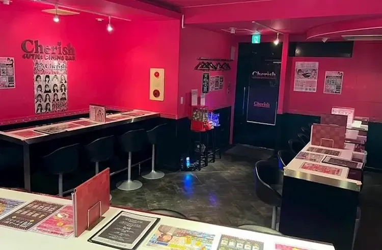 CUTIES DINNING BAR Cherish - 池袋のコンセプトバー