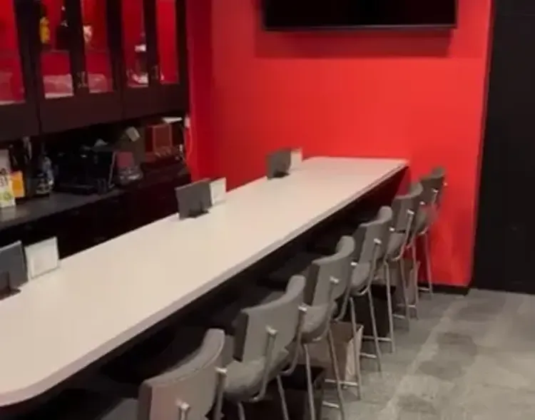 私が1番になりたいのっ！ - 心斎橋のコンカフェ